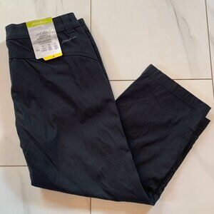 Eddie Bauer Womens Rainier Capri Black - Brand new with tags! Size 6